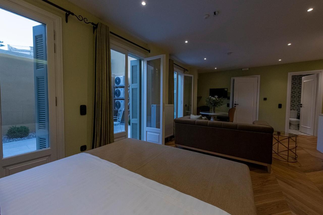 Ipelhome - Plaka Boutique Apartments Athens Exterior photo